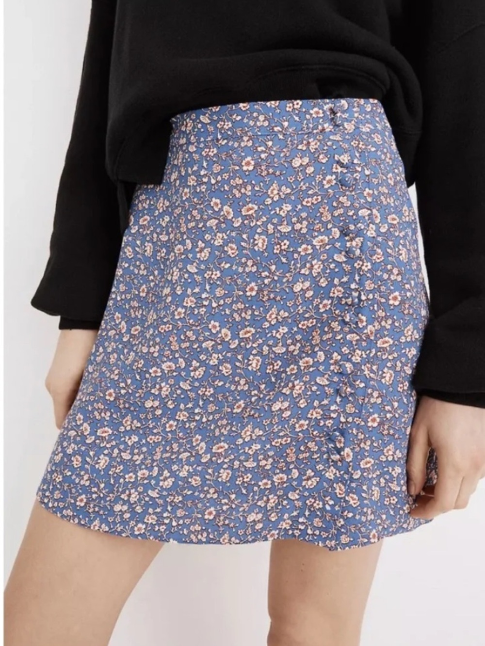Summer Vines Floral Porch Side Button Mini Skirt